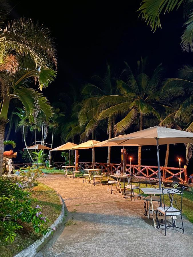 Отель La Playita Lalawigan Экстерьер фото